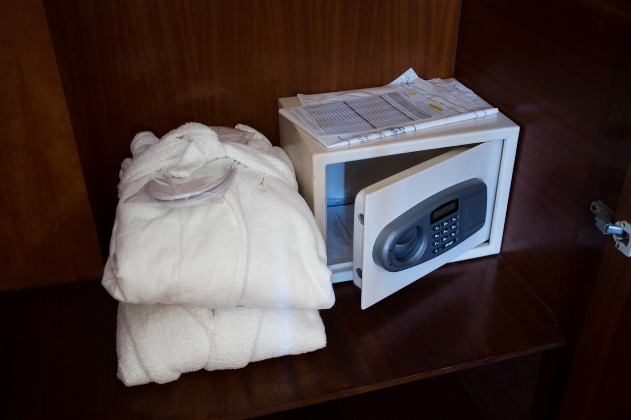 Hotel Solaris セトゥーバル エクステリア 写真