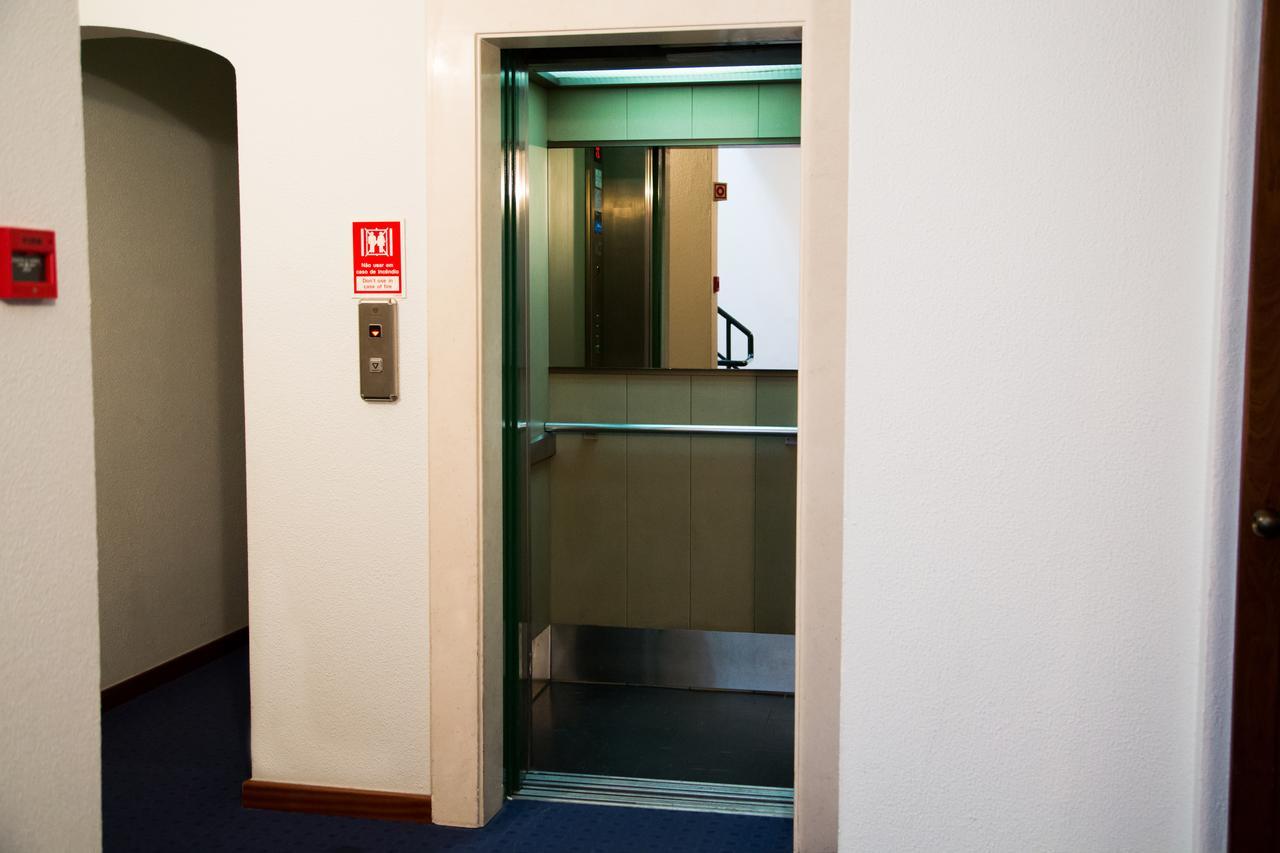 Hotel Solaris セトゥーバル エクステリア 写真