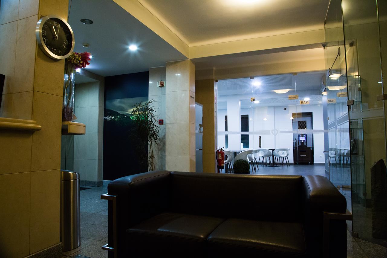 Hotel Solaris セトゥーバル エクステリア 写真